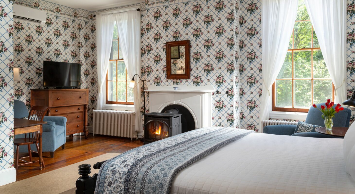 Eastern Shore B&B | Blue Room At Our Romantic Chestertown Inn