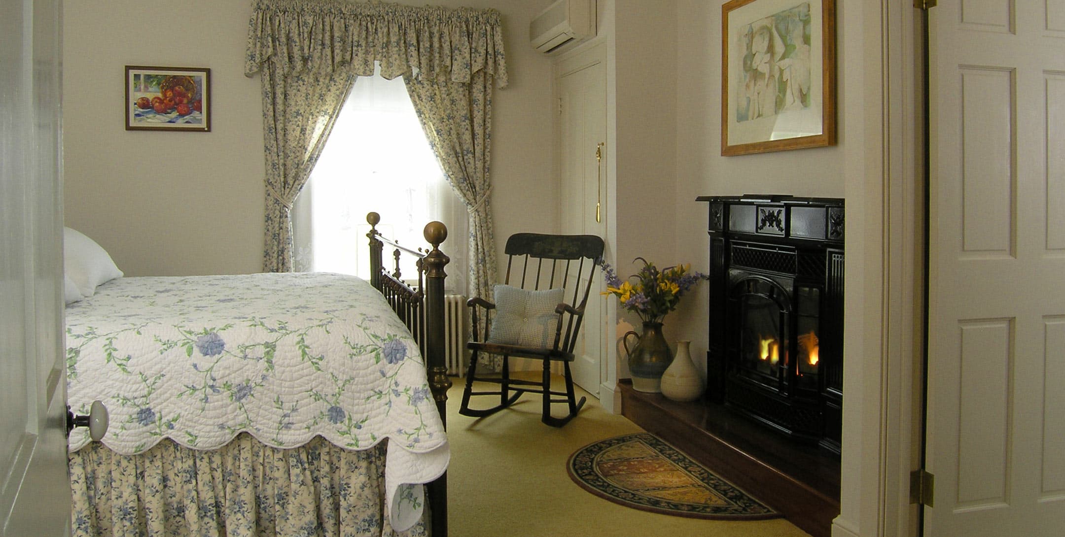 Emory Room - A Romantic Maryland Getaway