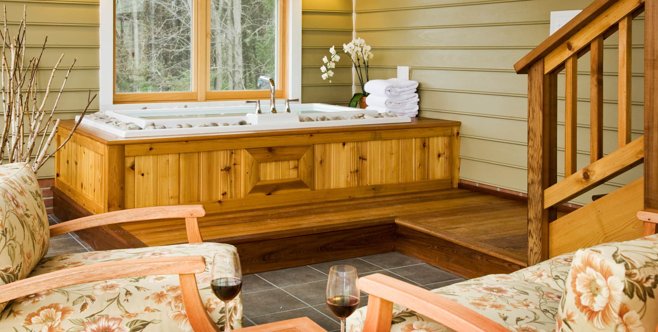 Japanese soaking tub in the Mulberry Cottage at Brampton 1860