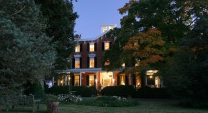 Brampton Inn exterior front at night